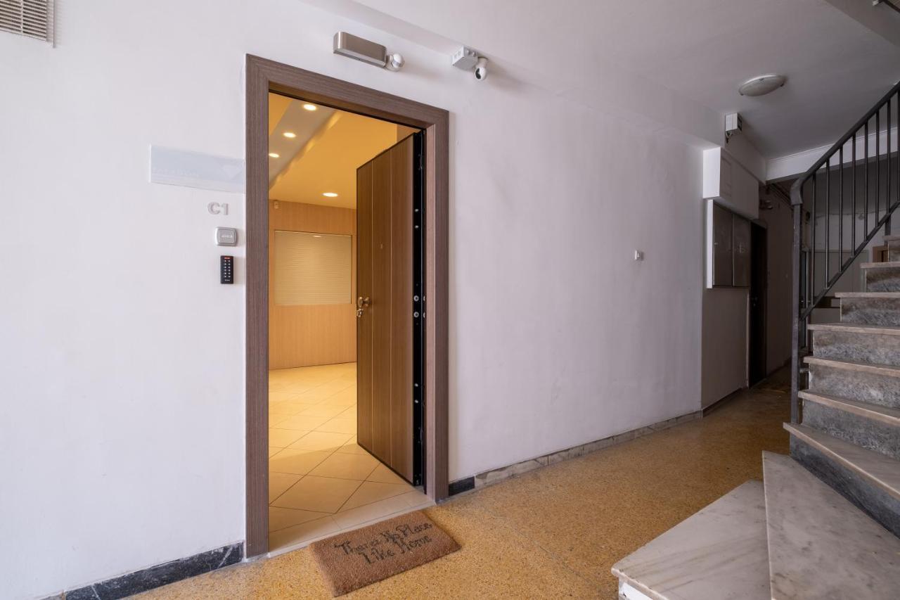 Amazing Apartments @ Monastiraki Subway Station Athen Eksteriør bilde
